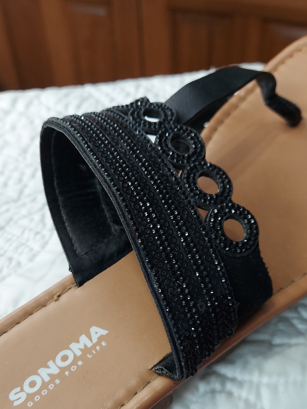 Sonoma Embellished Black Shiny Toe Loops Women’s Thong Sandals Slip On, Size 8 - Picture 3 of 9